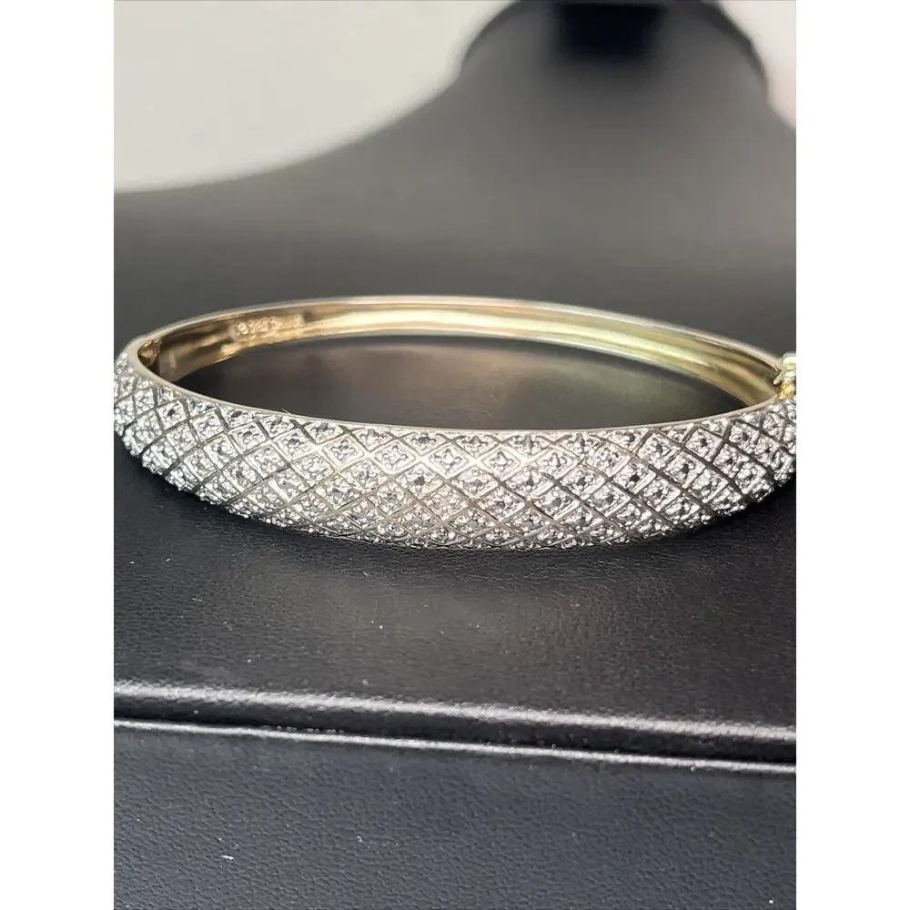 Unbranded vintage gold